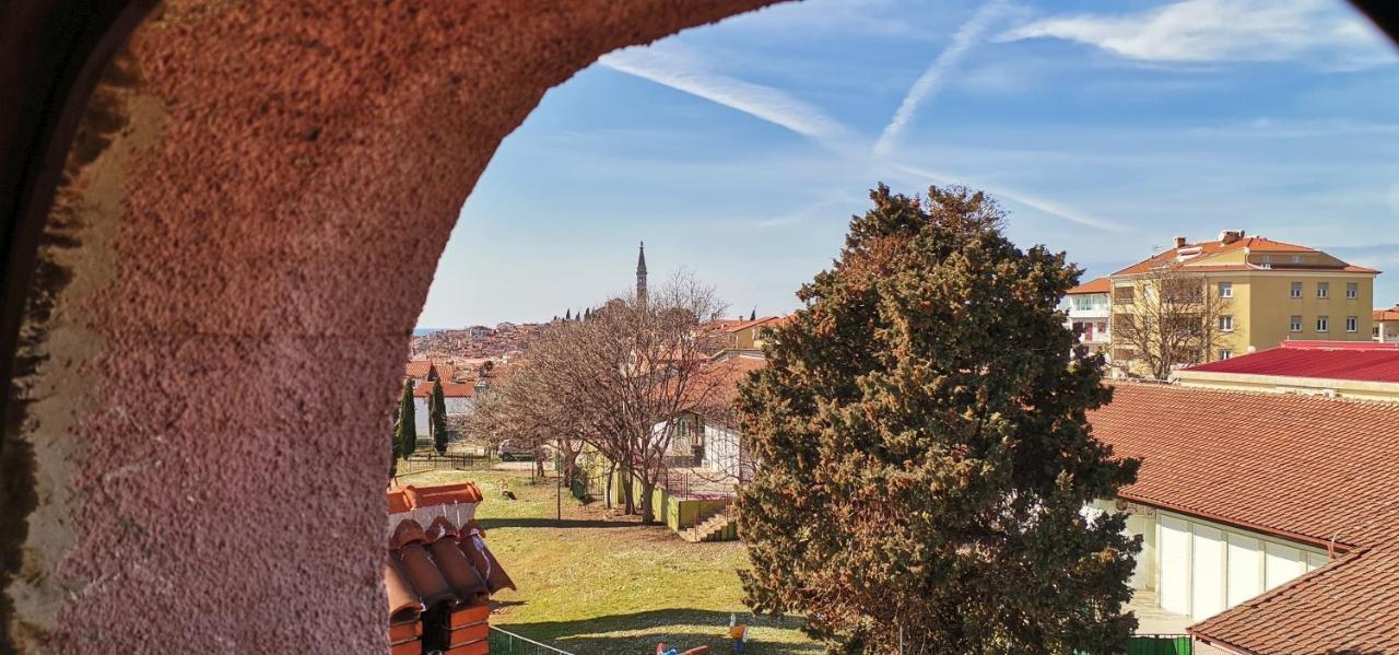 Apartments And Room Pergola Rovinj Extérieur photo