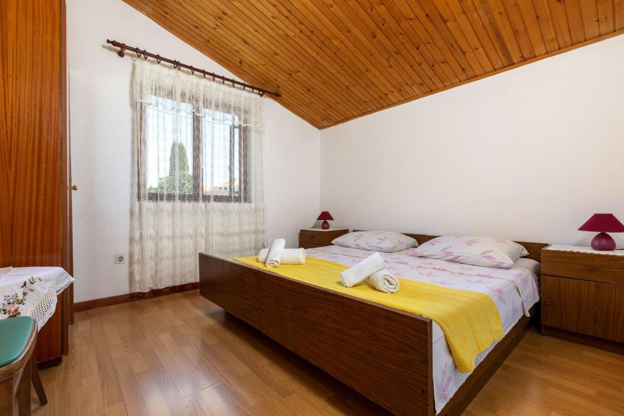 Apartments And Room Pergola Rovinj Extérieur photo