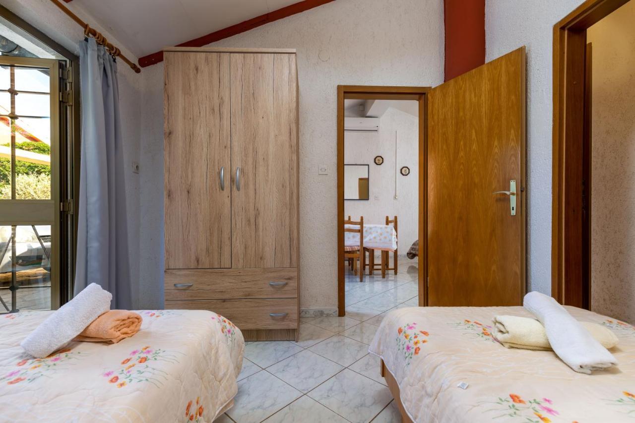 Apartments And Room Pergola Rovinj Extérieur photo