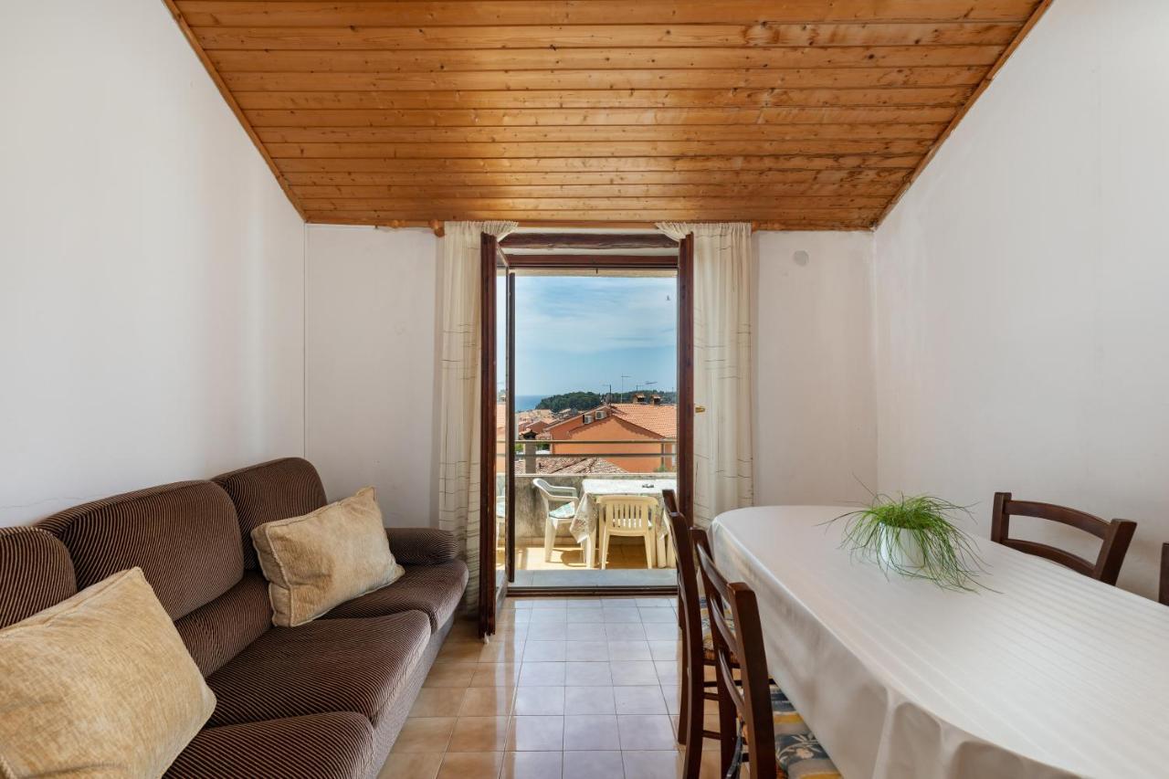 Apartments And Room Pergola Rovinj Extérieur photo
