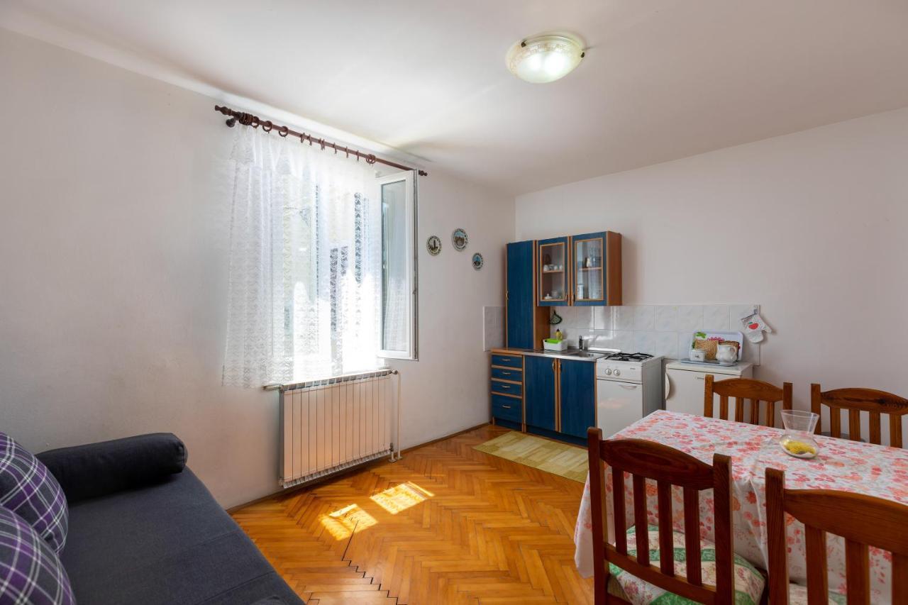 Apartments And Room Pergola Rovinj Extérieur photo