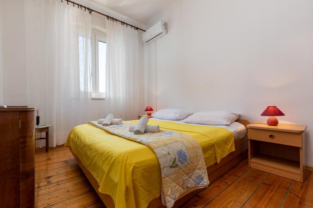 Apartments And Room Pergola Rovinj Extérieur photo
