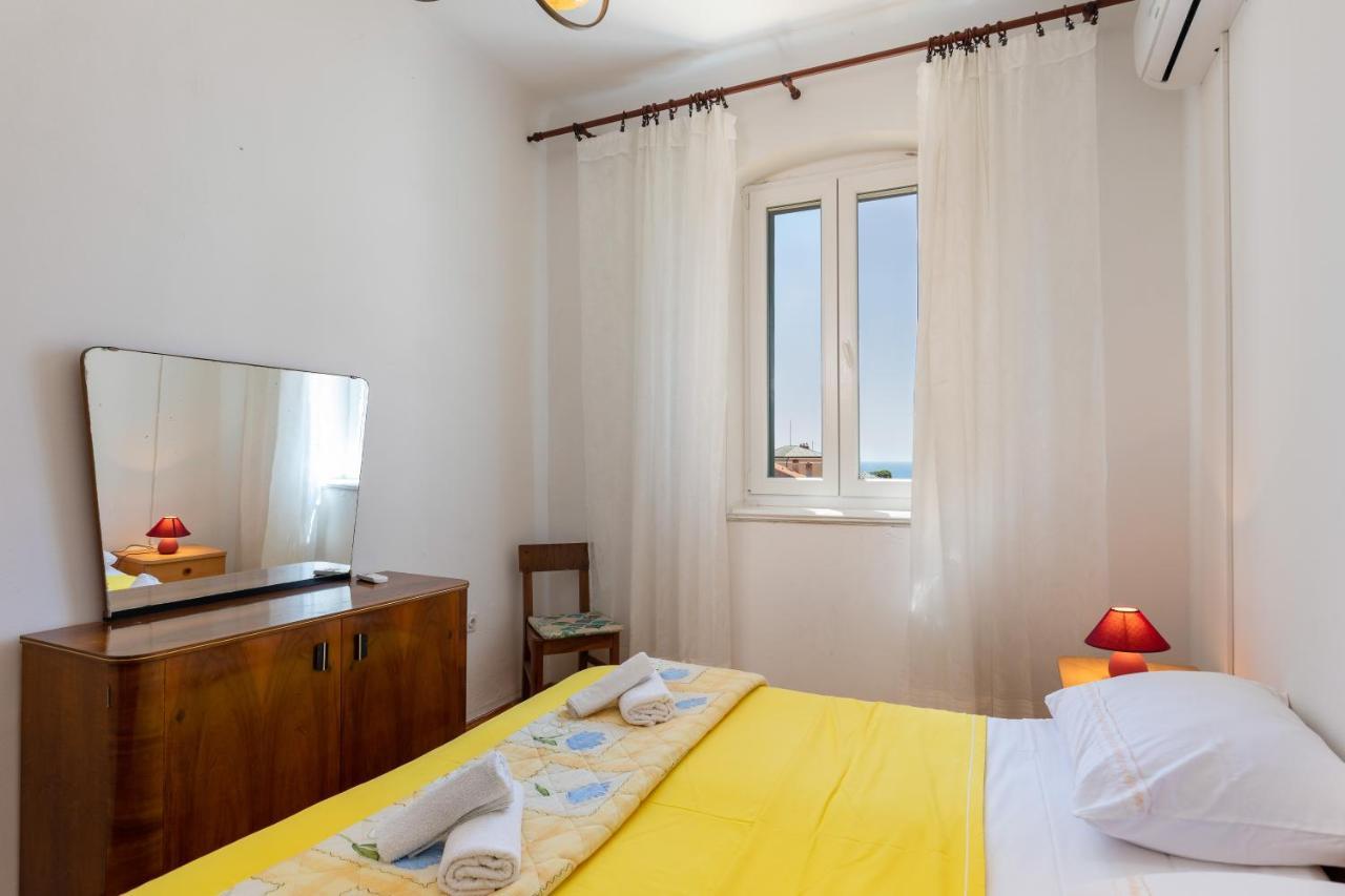 Apartments And Room Pergola Rovinj Extérieur photo