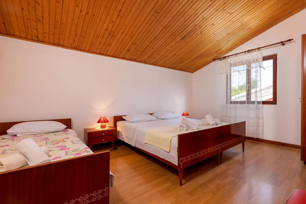Apartments And Room Pergola Rovinj Extérieur photo